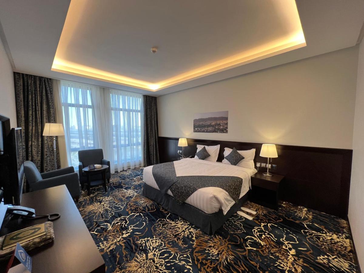 Zaha Taiba Hotel マディーナ エクステリア 写真