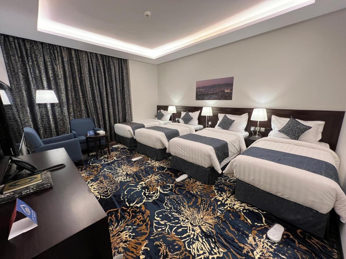 Zaha Taiba Hotel マディーナ エクステリア 写真